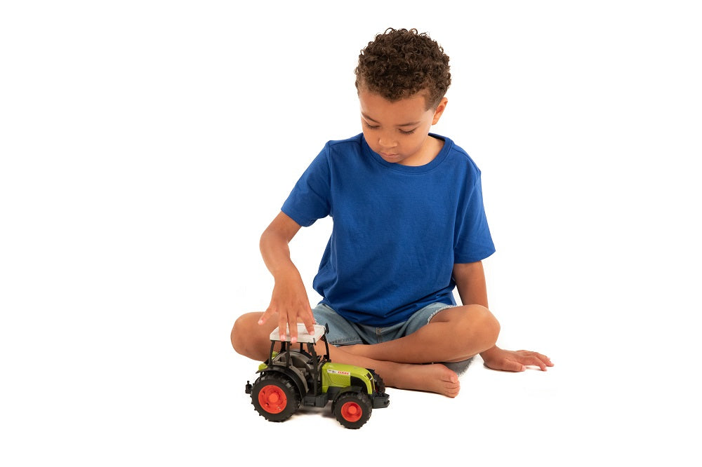 Bruder Traktor Claas Nectis 267F (021108)